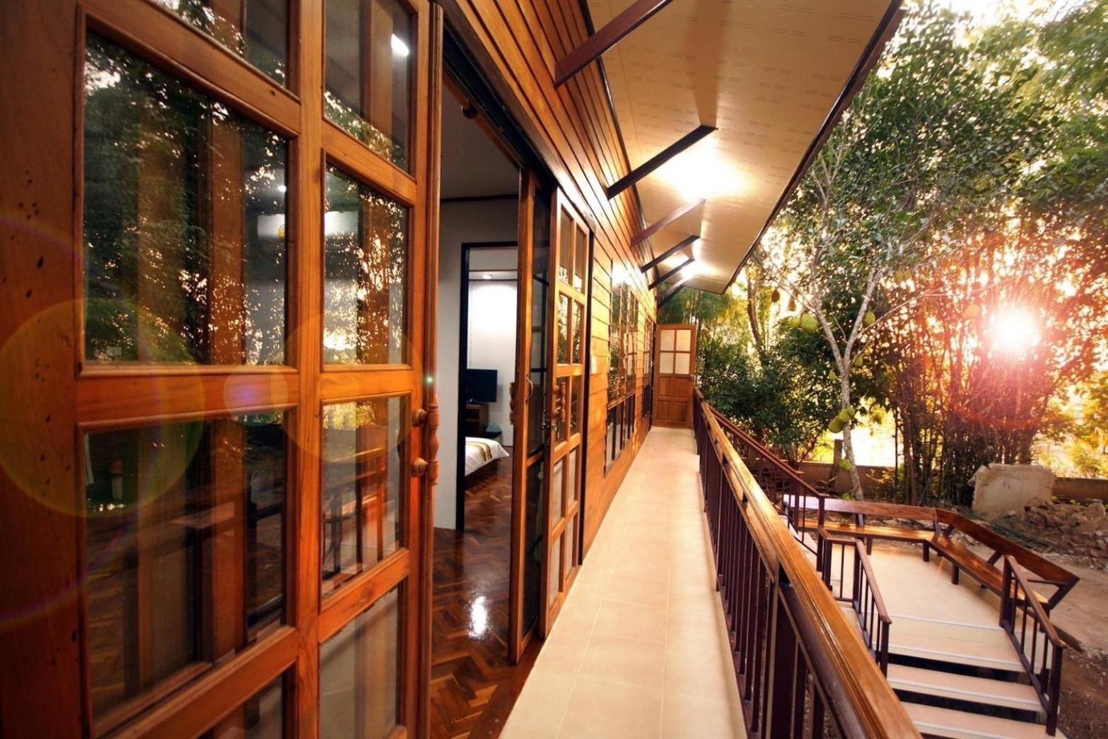 เรือนสารภี Apartment Phrae Exterior foto